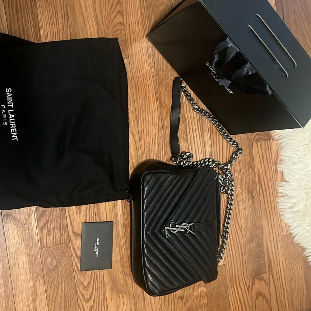 Saint Laurent College Medium Flapbag-Black